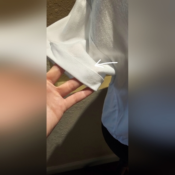 Hollister Crop White Button Up Two Pocket Camp Small With Tie Front Shirt - Picture 9 of 9